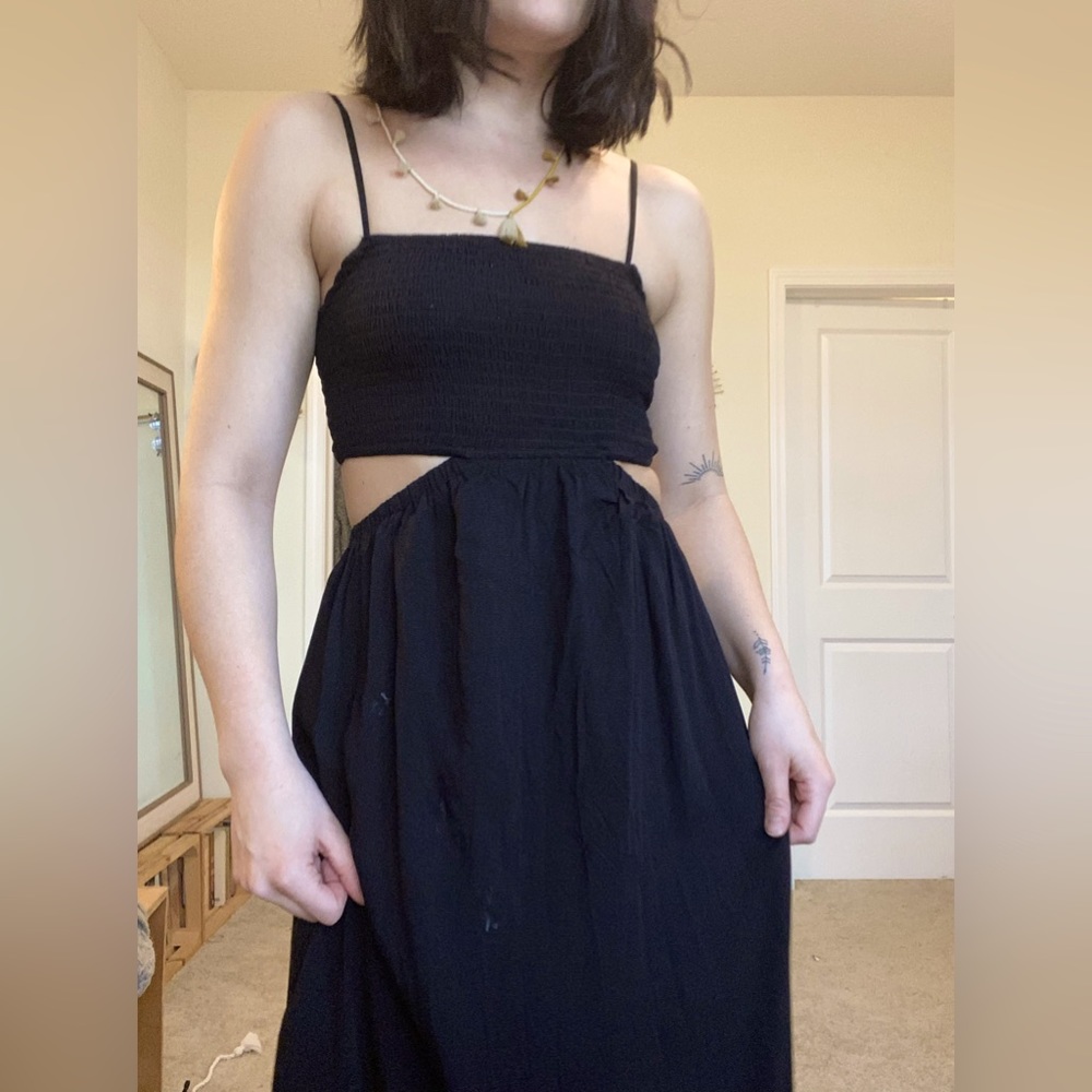 Black Maxi Linen Dress with Perfect Cutout - Size Small